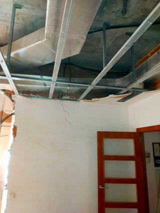 7 Puertas de Madera (2 con Cristal)