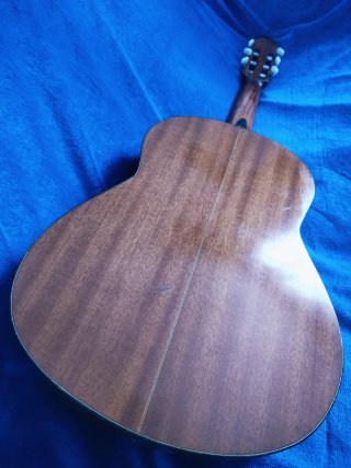 Guitarra hecha a mano.