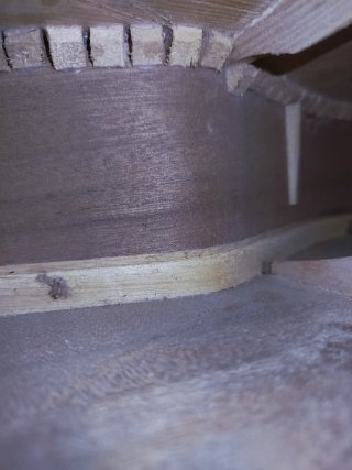 Guitarra hecha a mano.