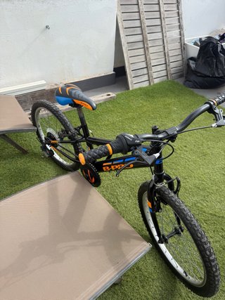 Bicicleta 24' con cambios Shimano