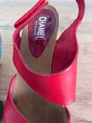 Sandalias de piel rojas