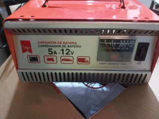 Cargador Batería Coche 5A-12V VIP