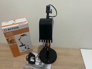 Lámpara de mesa excavadora