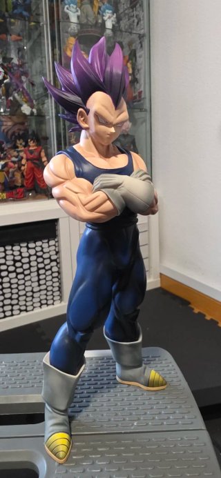 Figura Dragon Ball Z Vegeta Ultra Ego