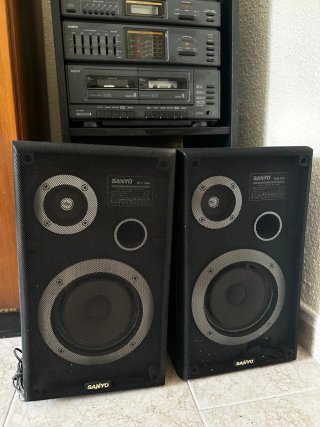 Equipo de música Sanyo vintage