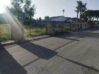 Terrenos urbanos en serranillos del valle Madrid .
