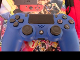 Nintendo Switch Azul y Roja