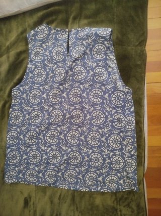 Blusa SFERA sin mangas Talla M