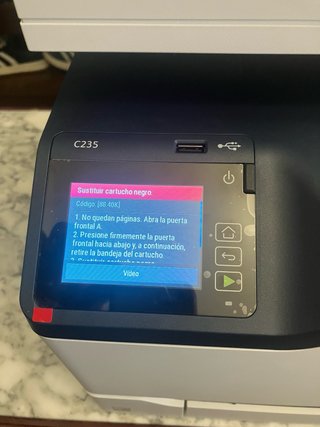 Stampante multifunzione a colori Xerox C235
