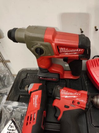 Milwaukee M12 FUEL 4 Herramientas