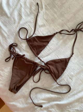 Bikini marrón