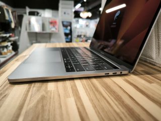 MacBook Pro 13"