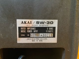 Altavoces Akai SW-30 Jet Road System