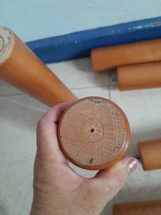 Base tapizada 90x190 con 6  patas de madera