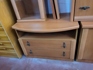 MUEBLE DE COMEDOR CREMA