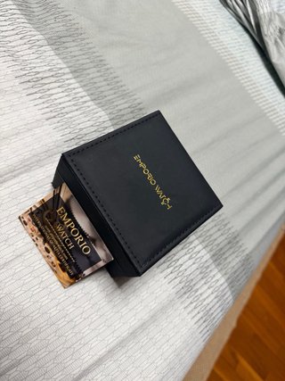Reloj Emporio Watch Dorado y Negro