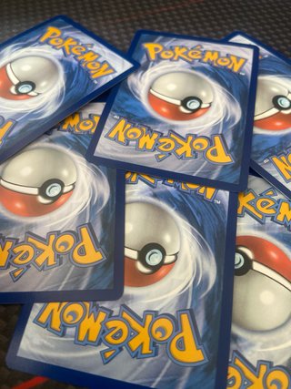 Lote 500 cartas Pokémon y otras variadas