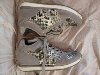 Scarpe Guess grigio/argento pitonate
