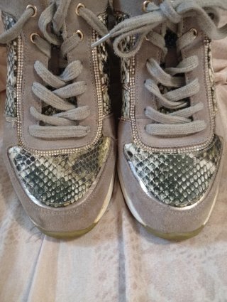 Scarpe Guess grigio/argento pitonate