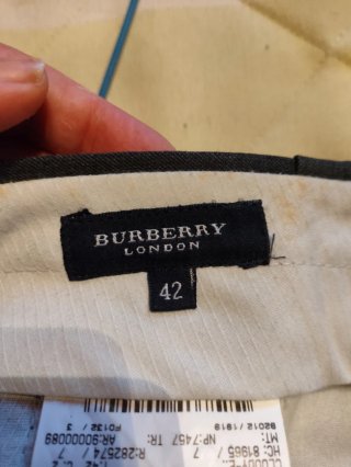 Pantalón Burberry Gris Talla L Caballero