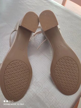 Sandalias tacón plateadas talla 40 nuevas
