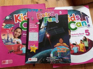 Libro de inglés de 5 de primaria .