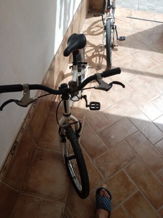 2 Bicicletas Blancas de Montaña