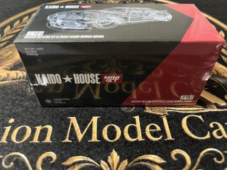 Nissan Skyline R33 Kaido House Mini GT 1/64