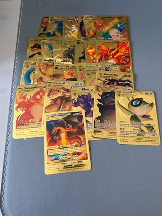 Cartas Pokémon Doradas Falsas