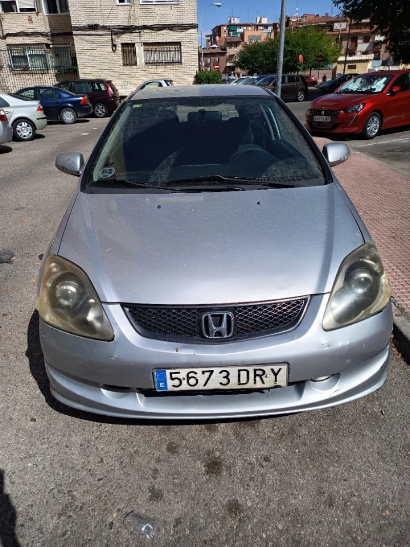 Honda Civic 2004 - foto 1