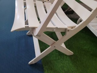 SILLA PLEGABLE DE PLÁSTICO