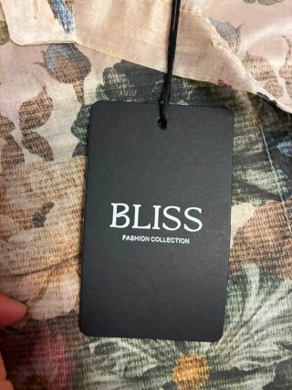 Blusa Bliss floral beige multicolor