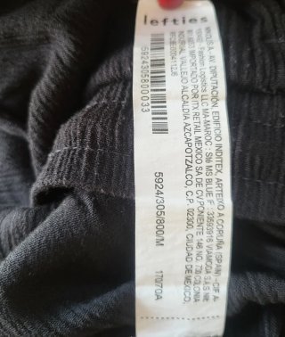 Pantalón negro tela ligera