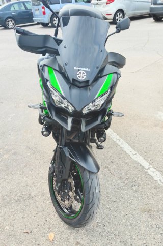 Kawasaki Versys 650 Grand Tourer Negra/Verde