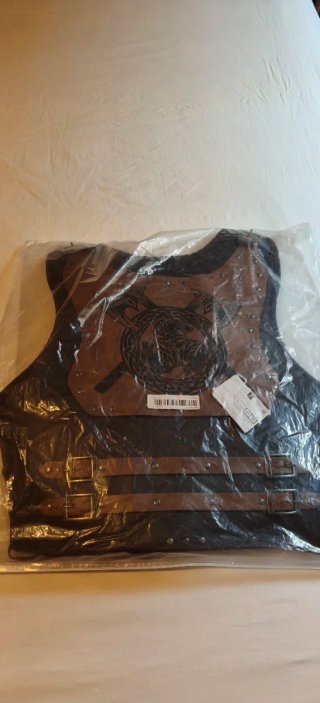 Peto Vikingo Marrón con Diseño