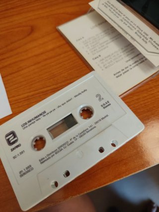 Cassette Los Inhumanos - YEL-1680