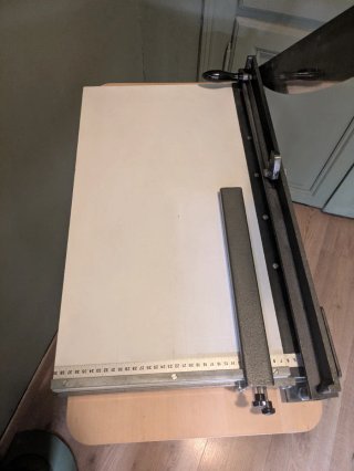 Guillotina de encuadernación profesional