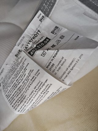 Cuna IKEA blanca con colchón de muelles ensacados