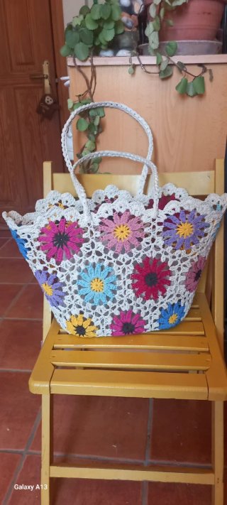 Bolso Capazo Flores tipo rafia /hilo de papel