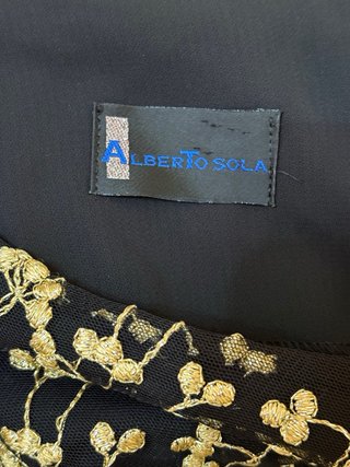 Traje ceremonia negro/dorado T.46