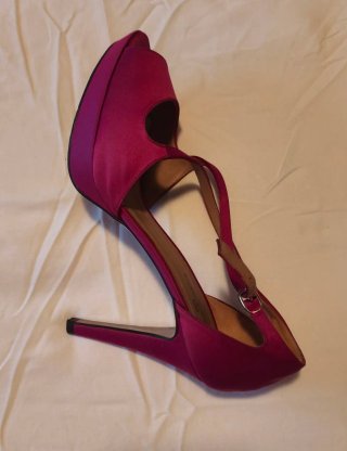 Tacones Gloria Ortiz raso buganvilla