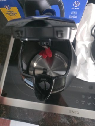 Hervidor Eléctrico Russell Hobbs Negro