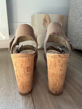 Sandalias Bimba y Lola Beige/Gris
