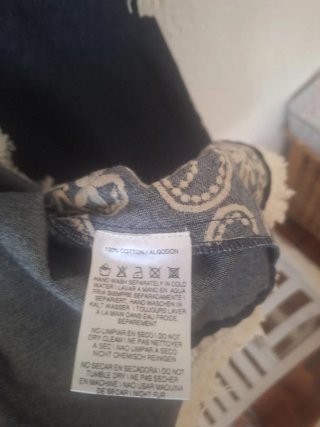 Vestido vaquero bordado y con espejos