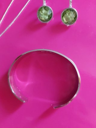 Conjunto Bisutería Corazón y Aros Verde