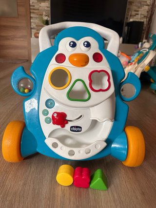 Andador infantil pingüino Chicco