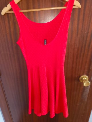 Vestido corto elástico rojo