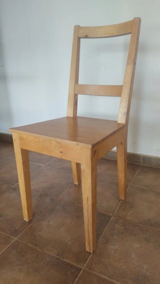 Sillas de madera Ikea (4 unidades)