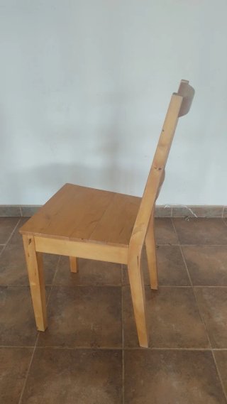 Sillas de madera Ikea (4 unidades)