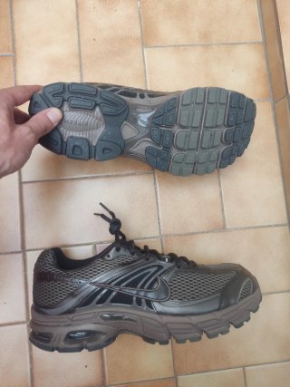 Zapatillas Nike 2k talla 42 y 44